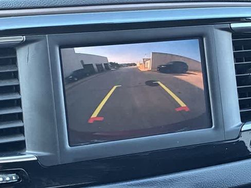 Used 2023 Chrysler Voyager LX FWD image 30