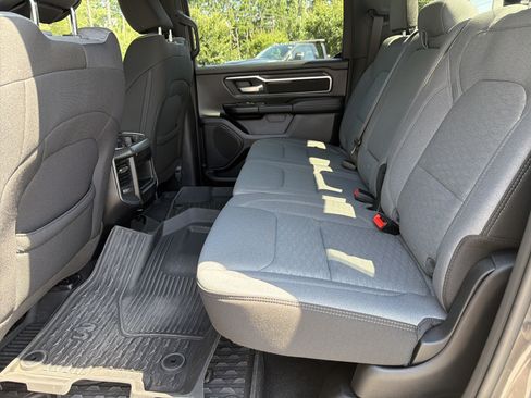 Used 2025 RAM 1500 Big Horn AWD/4WD image 24