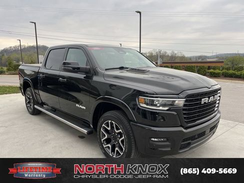 Used 2025 RAM 1500 Laramie w/ Sport Appearance Package AWD/4WD image 32