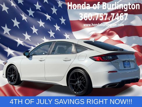 Used 2023 Honda Civic Sport Touring image 4