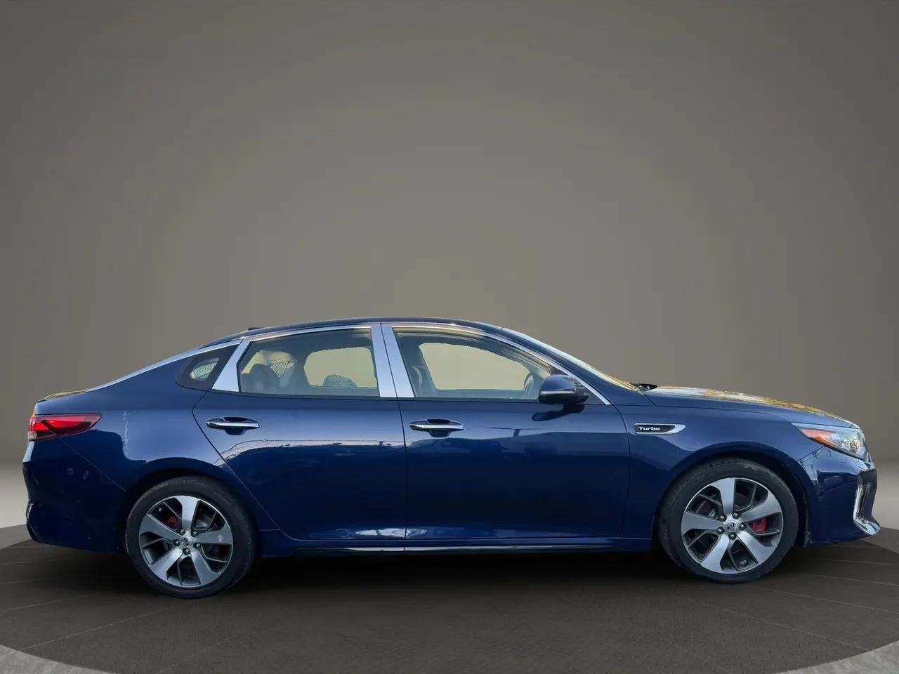 Used 2018 Kia Optima SX FWD image 4