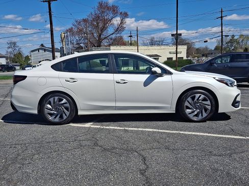 Used 2024 Subaru Legacy Limited image 7