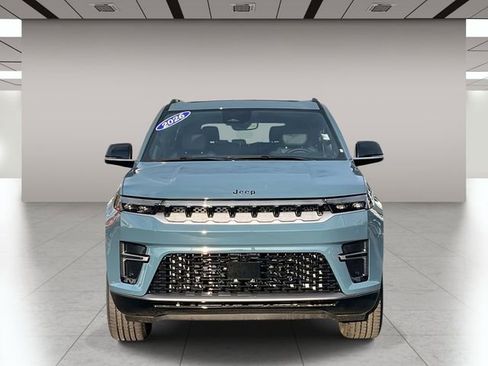 New 2026 Jeep Grand Wagoneer 4WD w/ Premium Group I image 9