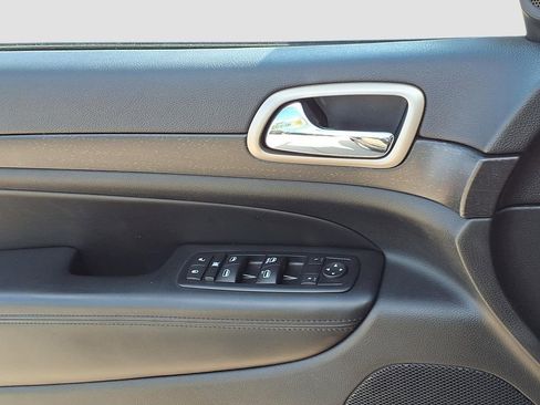 Used 2015 Jeep Grand Cherokee Laredo w/ Quick Order Package 23E image 14