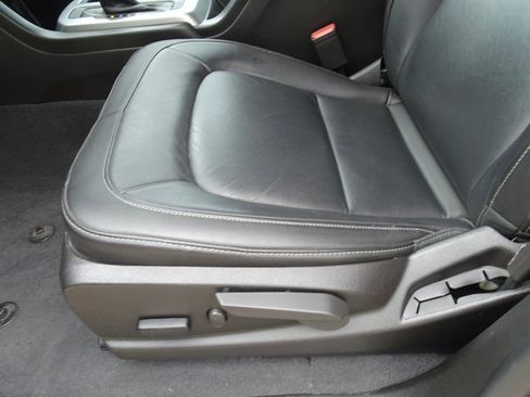 Certified 2022 Chevrolet Colorado LT w/ Luxury Package image 13