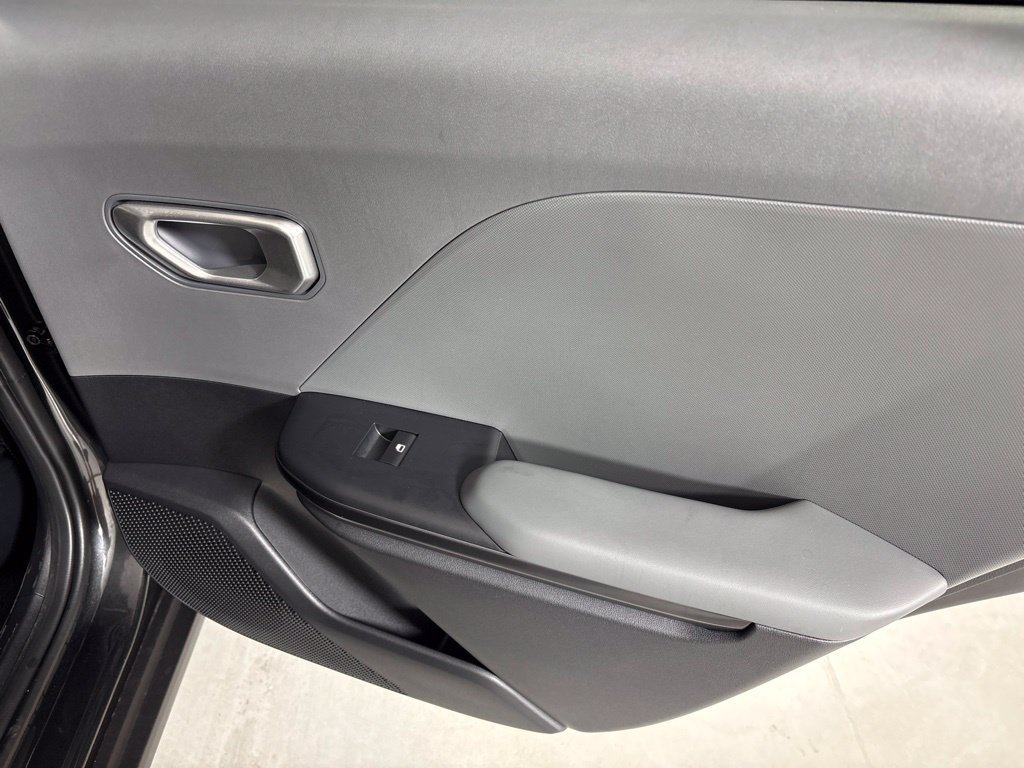 New 2026 Kia K4 FWD image 16