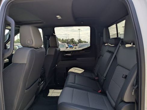 Used 2025 Chevrolet Silverado 1500 ZR2 w/ Technology Package AWD/4WD image 14