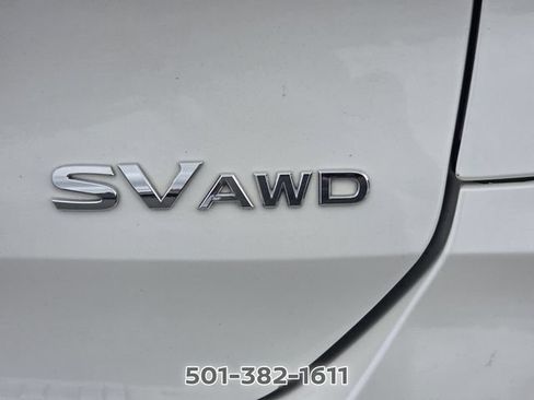 Used 2018 Nissan Rogue SV w/ Premium Package AWD/4WD image 5