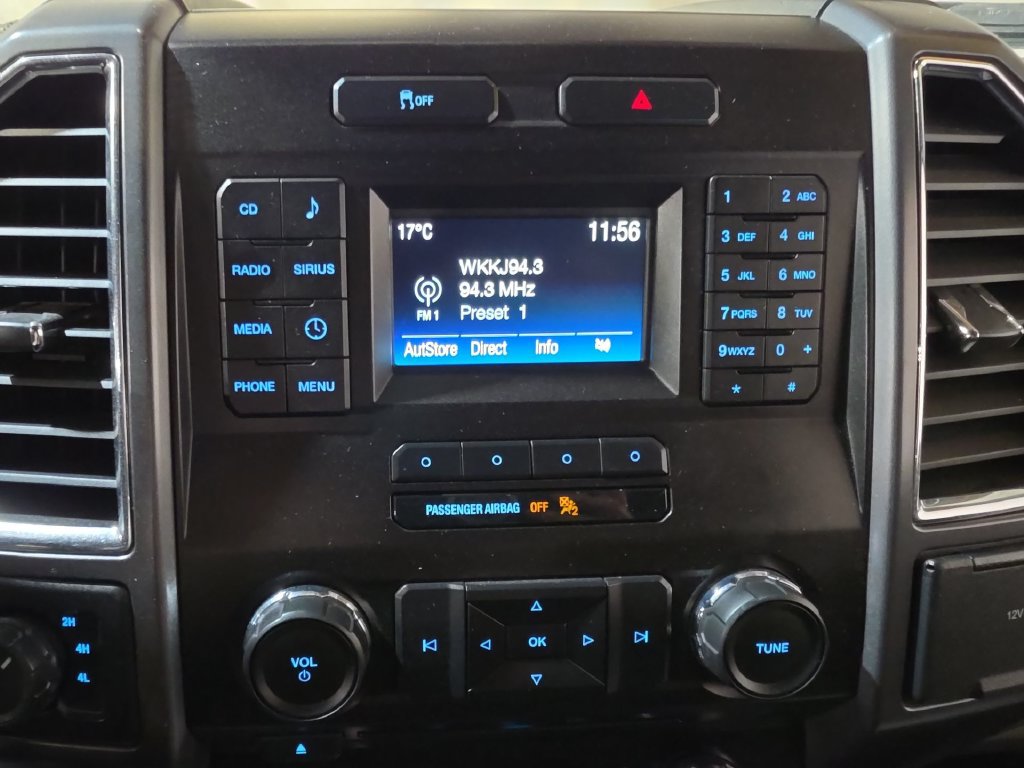 Used 2016 Ford F150 XLT AWD/4WD image 12