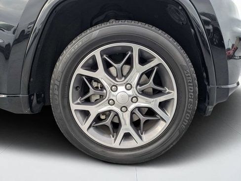 Used 2020 Jeep Grand Cherokee Overland RWD image 10