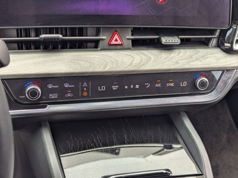 Certified 2025 Kia Sportage X-Line Prestige image 26