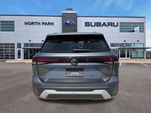 Used 2025 Volkswagen Tiguan S FWD image 4