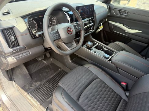 New 2026 Nissan Pathfinder Rock Creek image 15