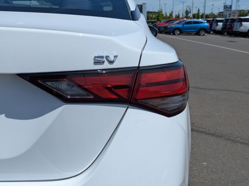 Used 2022 Nissan Sentra SV FWD image 43
