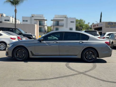 Used 2016 BMW 740i RWD image 11