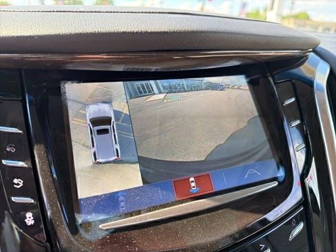 Used 2020 Cadillac Escalade Luxury AWD/4WD image 25