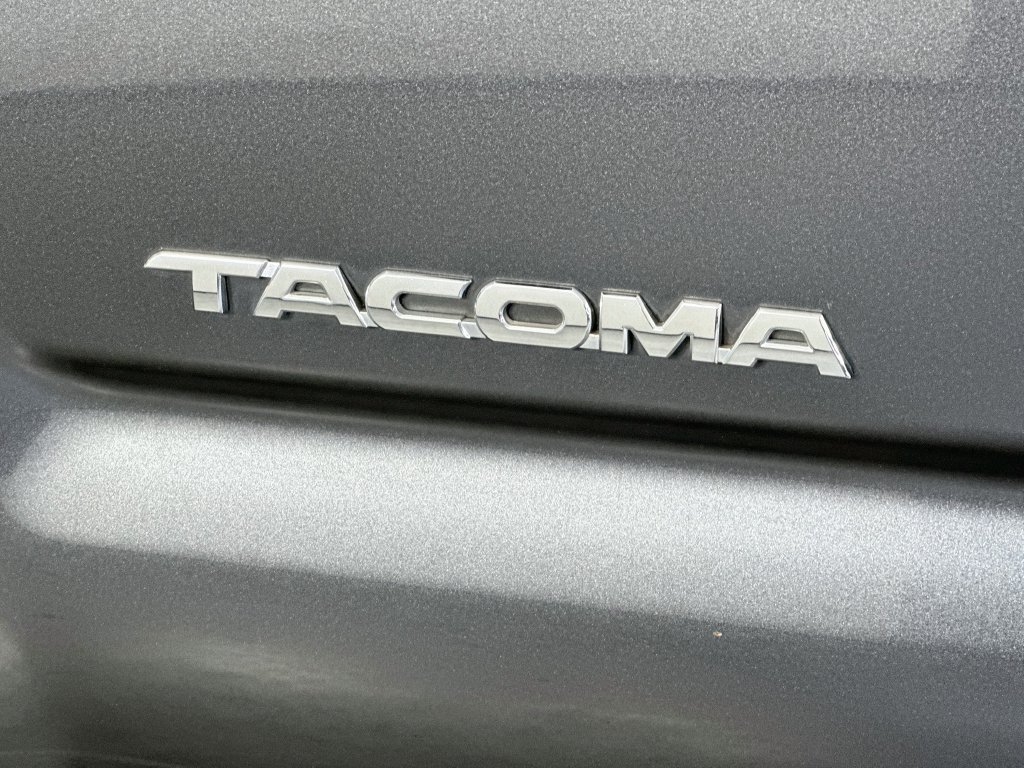 Used 2011 Toyota Tacoma PreRunner w/ TRD Sport Pkg RWD image 23