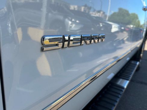 Used 2015 GMC Sierra 1500 SLT w/ SLT Crew Cab Value Package image 8