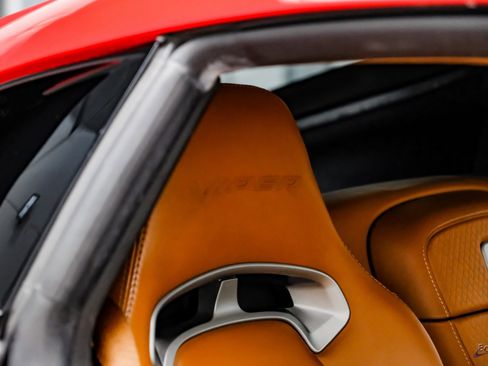Used 2014 SRT Viper GTS w/ GTS Laguna Interior Package image 48