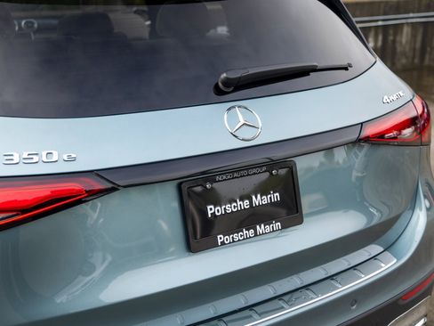 Used 2025 Mercedes-Benz GLC 350e 4MATIC image 19