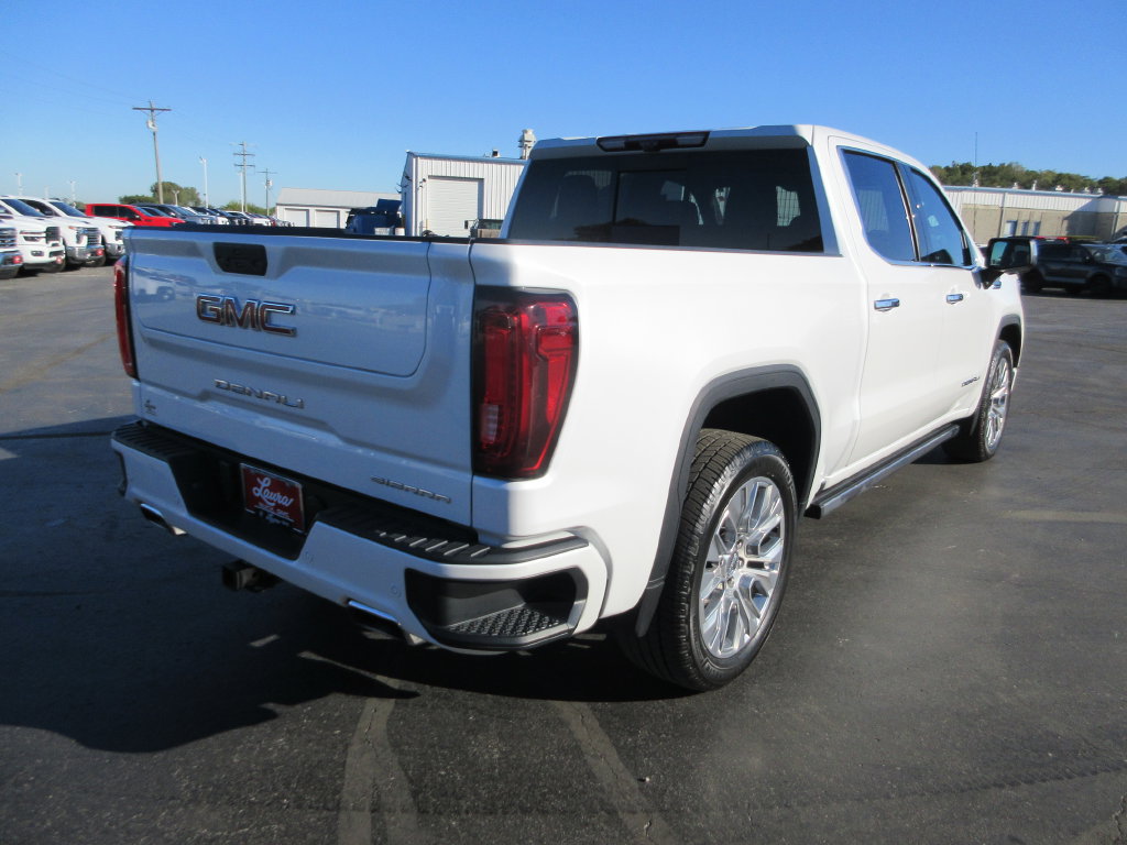 Certified 2022 GMC Sierra 1500 Denali w/ Denali Reserve Package AWD/4WD image 5