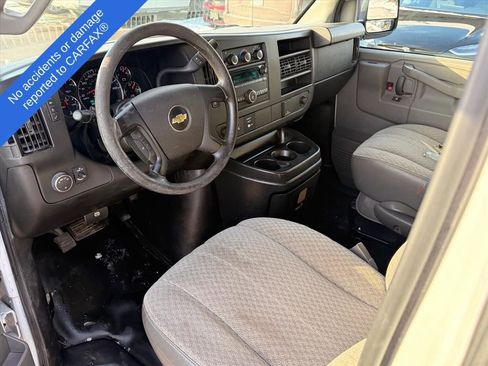 Used 2016 Chevrolet Express 2500 Extended image 45
