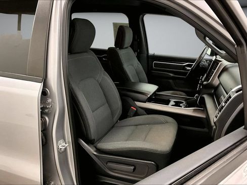 Used 2021 RAM 1500 Big Horn AWD/4WD image 30