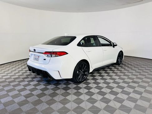 Used 2024 Toyota Corolla SE w/ SE Premium Package FWD image 27