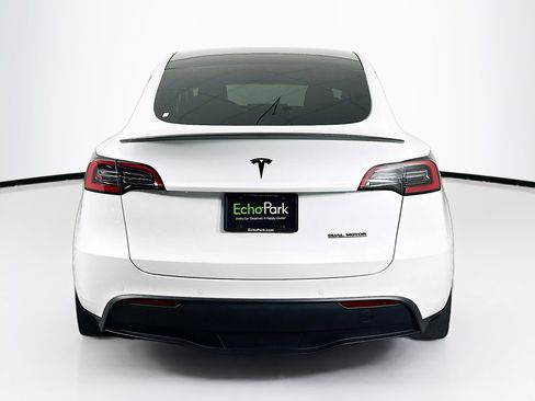 Used 2022 Tesla Model Y Performance AWD/4WD image 7