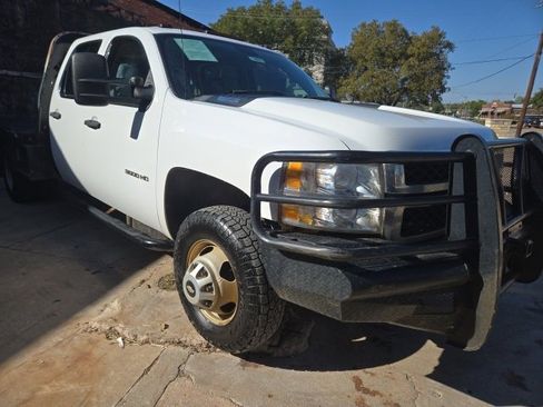 Used 2014 Chevrolet Silverado 3500 W/T w/ Skid Plate Package image 3