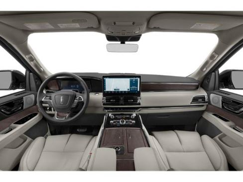 Used 2023 Lincoln Navigator L Reserve AWD/4WD image 8