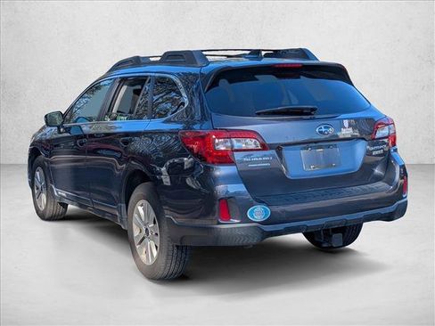 Used 2017 Subaru Outback 2.5i Premium image 6