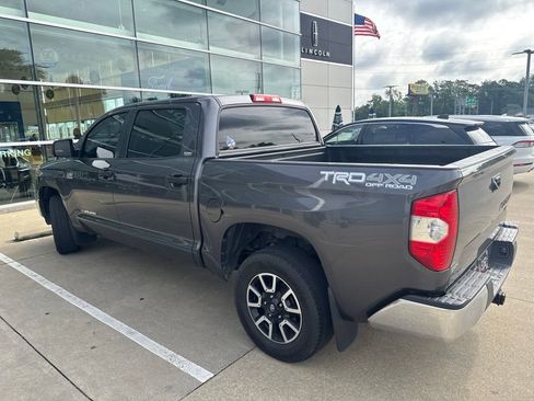 Used 2018 Toyota Tundra SR5 w/ TRD Off Road Package AWD/4WD image 5