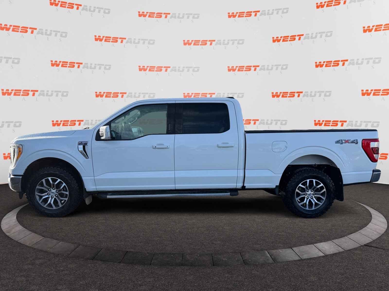 Used 2021 Ford F150 Lariat w/ Max Trailer Tow Package AWD/4WD image 2