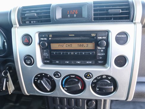 Used 2007 Toyota FJ Cruiser 4WD image 15