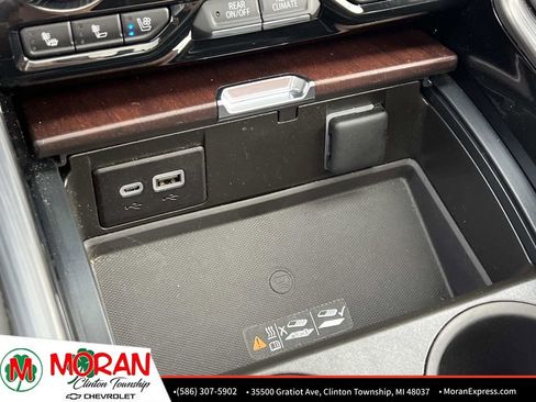 Certified 2024 GMC Yukon Denali Ultimate AWD/4WD image 27