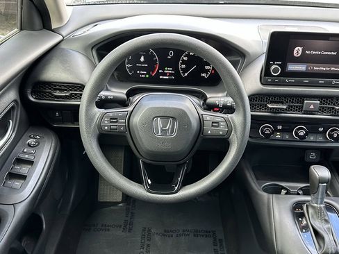 Used 2025 Honda HR-V LX image 14