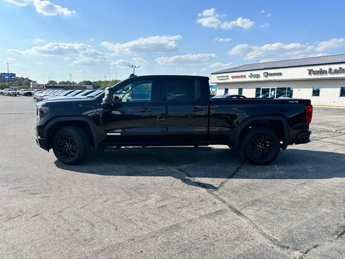 Used 2023 GMC Sierra 1500 Elevation image 2