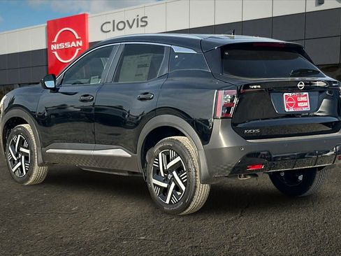 New 2026 Nissan Kicks SV FWD image 7