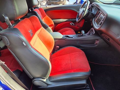 Used 2022 Dodge Challenger R/T Scat Pack RWD image 17