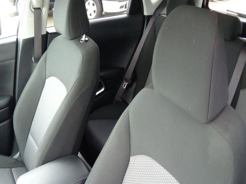 Used 2025 Kia Soul LX w/ LX Technology Package image 15