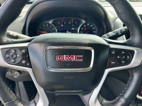 Used 2024 GMC Terrain SLT FWD image 24