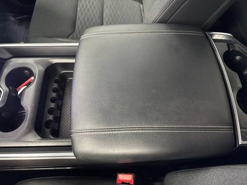 Used 2025 RAM 1500 Big Horn AWD/4WD image 44
