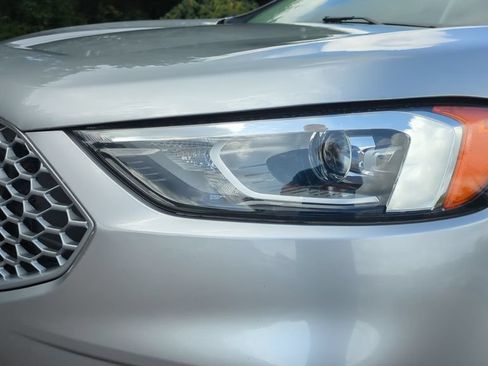 Used 2023 Ford Edge SE AWD/4WD image 9