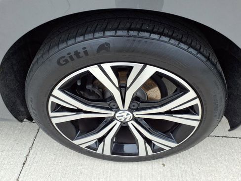 Used 2022 Volkswagen Passat 2.0T SE image 5