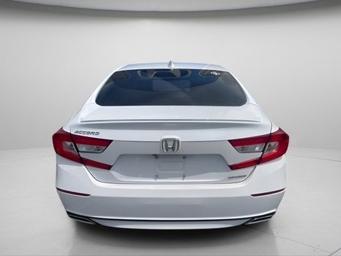 Used 2018 Honda Accord Sport image 12