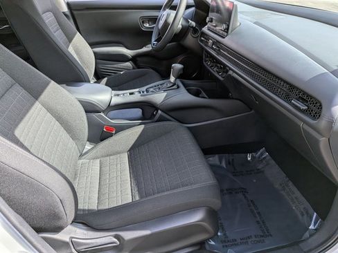 Used 2023 Honda HR-V LX image 19