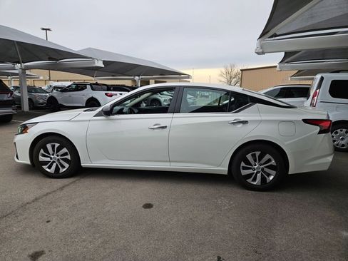 Used 2024 Nissan Altima 2.5 S image 9