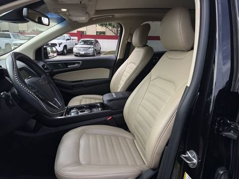 Used 2019 Ford Edge SEL w/ Equipment Group 201A AWD/4WD image 24