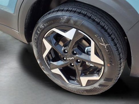 New 2026 Kia Seltos EX image 16